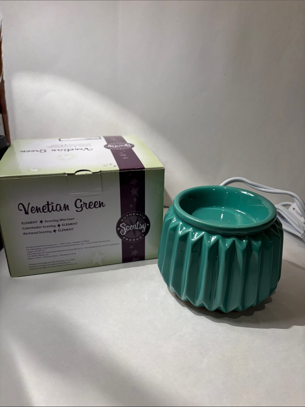 Scentsy Venetian Green Glossy Ceramic Warmer